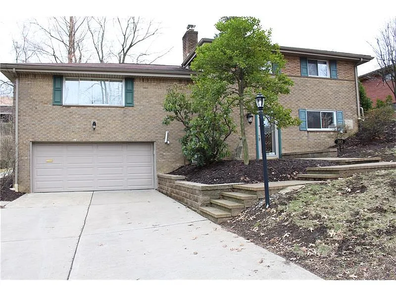 383 Barclay Ave photo 1