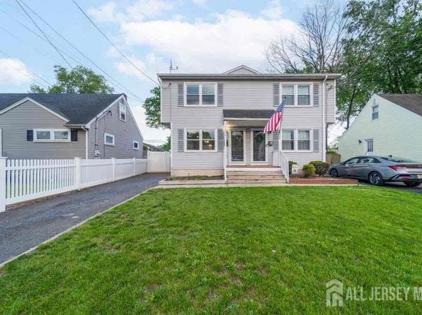 846 Voorhees Ave
