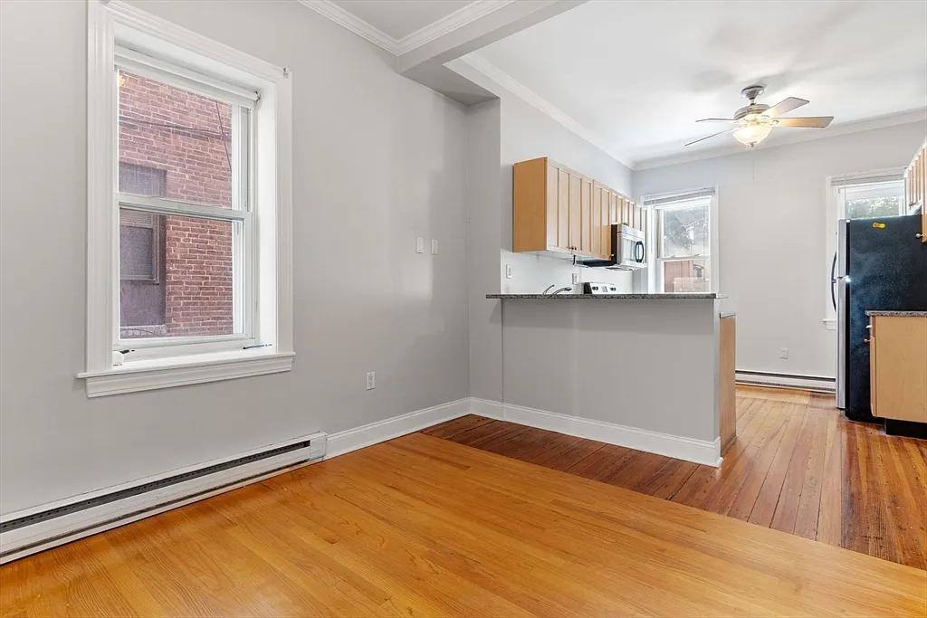 1 bed, 1.0 bath, 450 sqft, $2,500 — Photo 1