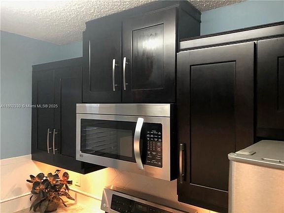 4th image of 10717 Cleary Blvd