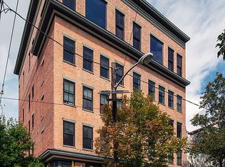 25 Division St #6, Jersey City, NJ 07302