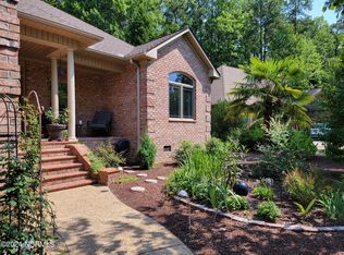 309 Neuse Dr, Chocowinity, NC 27817