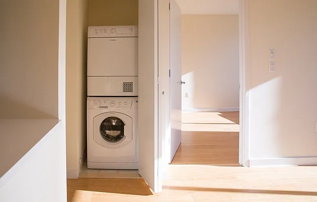 Rented by Kahen Properties | media 14