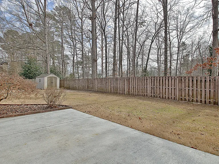401 Tenterden Curv — Photo 52