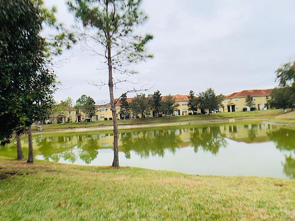 2nd image of 3076 Seaview Castle Dr