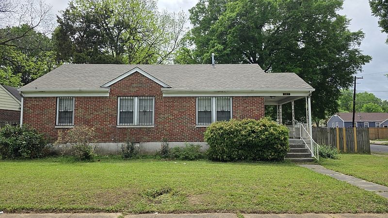 1st image of 3811 Vernon Ave