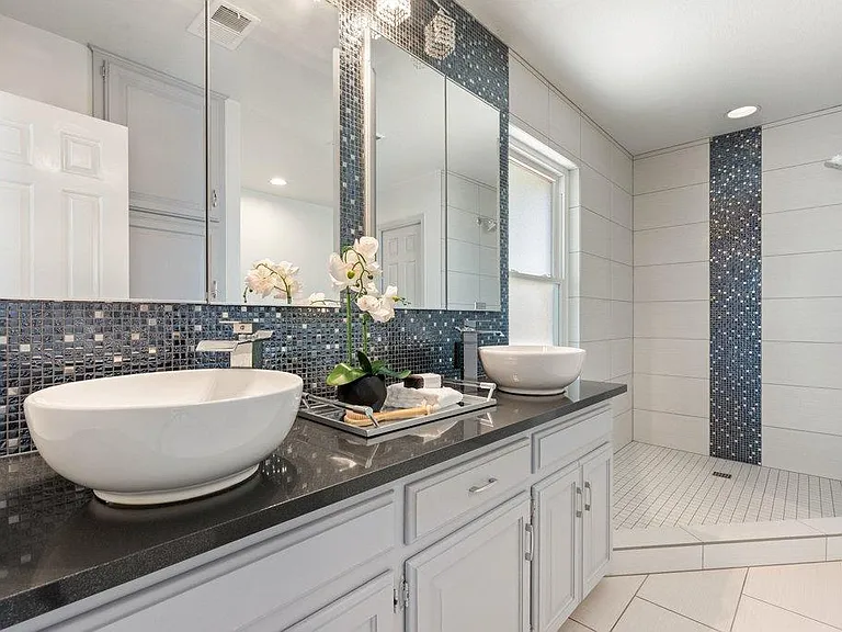 10408 Loring Dr — Photo 27