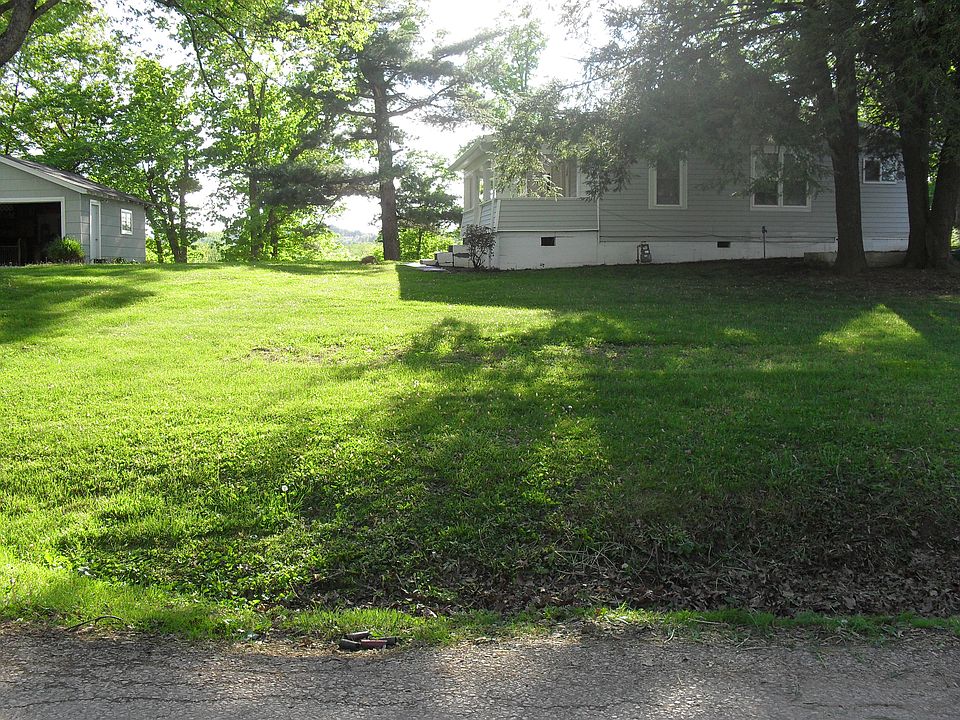 1st image of 113 Hays Dr
