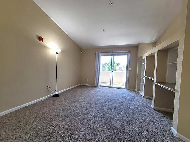 885 Halidon Way #1026 — Photo 3
