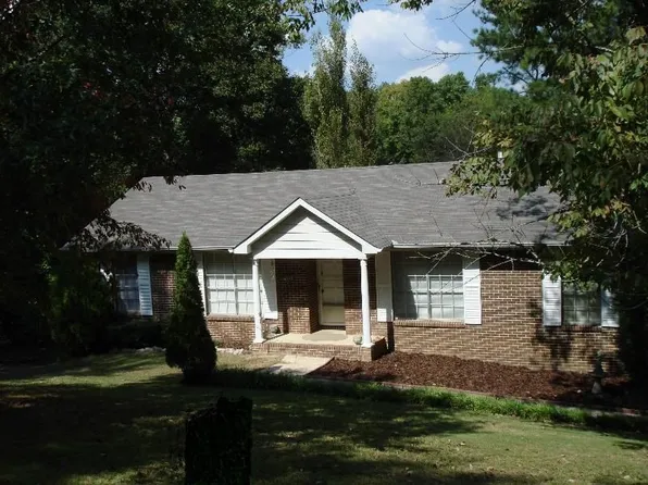 7414 Franklin Dr, Bessemer, AL 35023