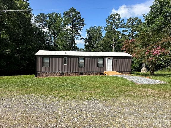 2nd image of 285 Cold Springs Rd