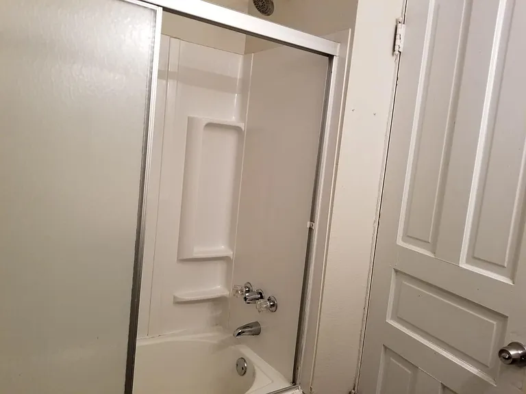 2814 Saint Vincent Ave #2 — Photo 5
