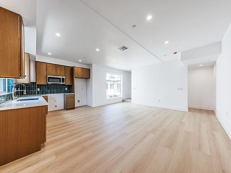 1063 S. Corning St. — Photo 14