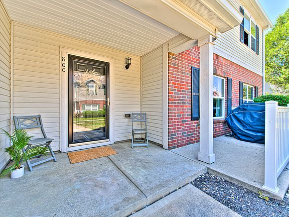 2nd image of 13226 Komatite Way #800