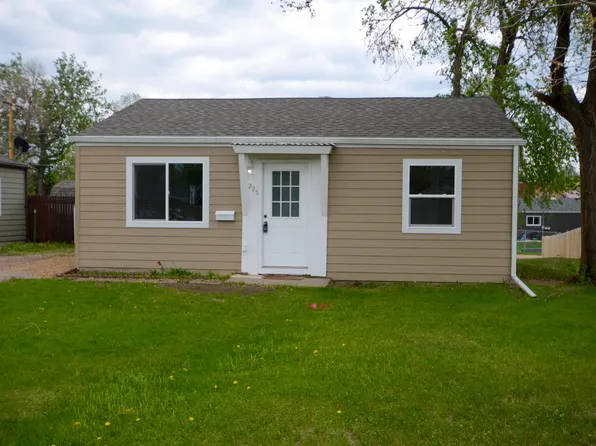 225 E Saint Francis St, Rapid City, SD 57701