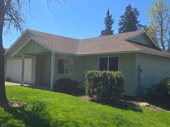 2111 Wilson Ave, Cottage Grove, OR 97424