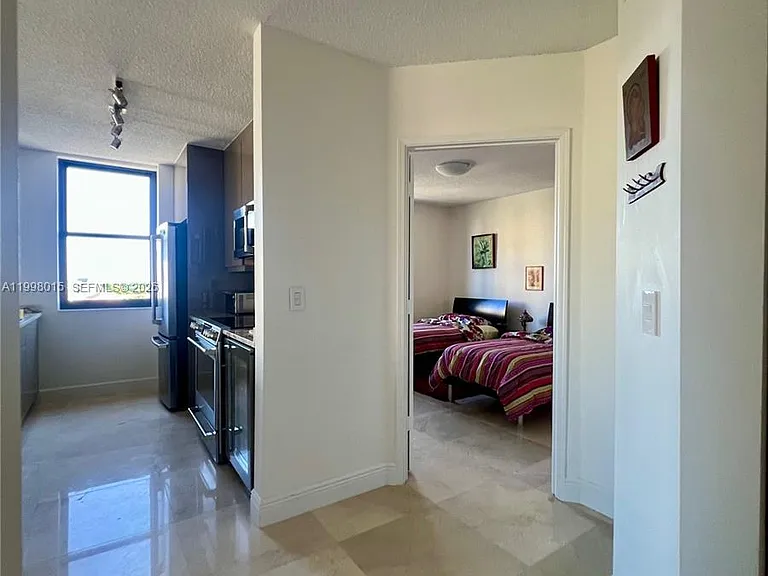 651 Okeechobee Blvd #811 — Photo 31