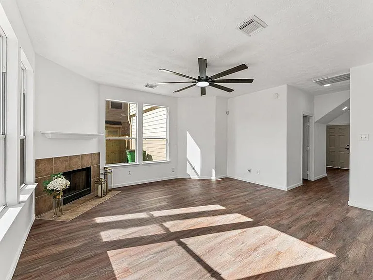 2830 Fern Hill Dr — Photo 8