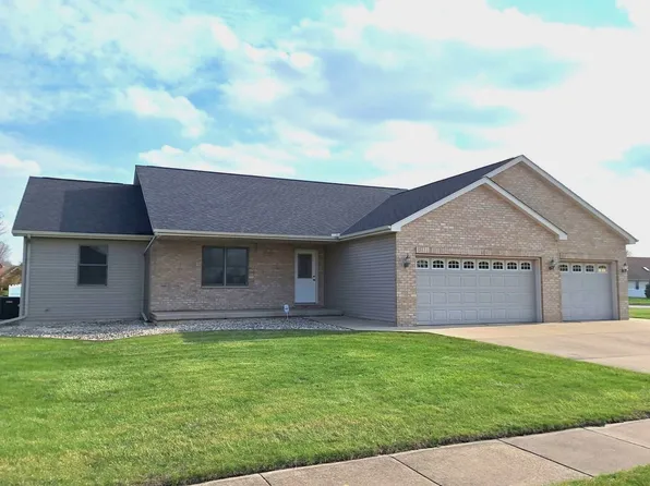 832 33rd St, Peru, IL 61354