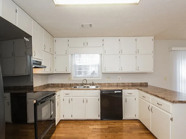262 Northwind Dr — Photo 6