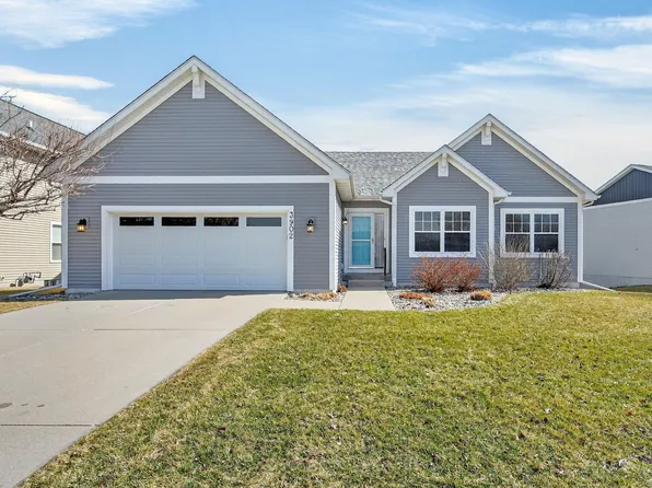 3902 Welbeck Dr, Ames, IA 50010