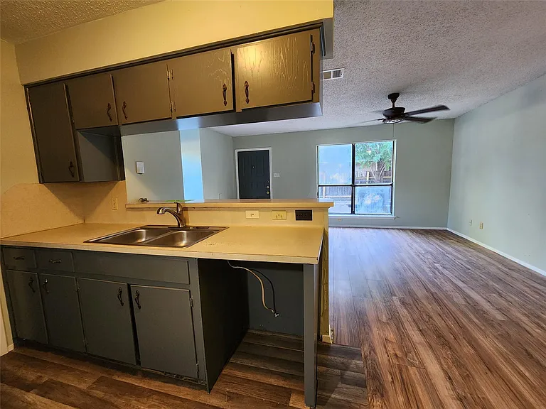 2301 Polaris Ave #102 — Photo 5