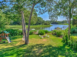 29 Waters Edge Rd, Southampton, NY 11968