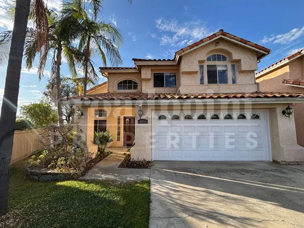 1839 Olympus Loop Dr, Vista, CA 92081