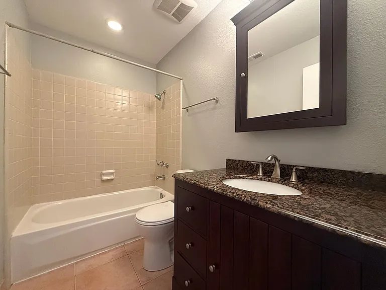 666 W Sunnyoaks Ave — Photo 10