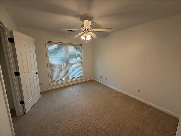 1430 Whatley Mill Cir — Photo 10