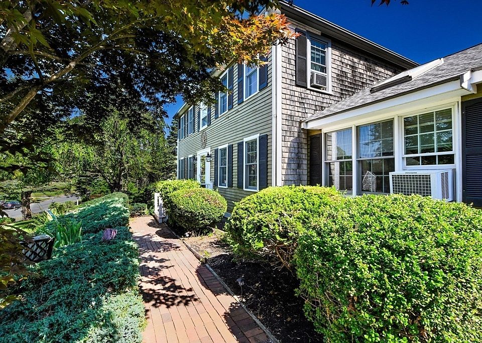 1st image of 70 Welton Dr