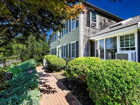 70 Welton Dr, Plymouth, MA 02360