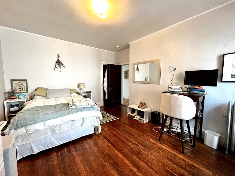 144 Coolidge St #3 — Photo 9