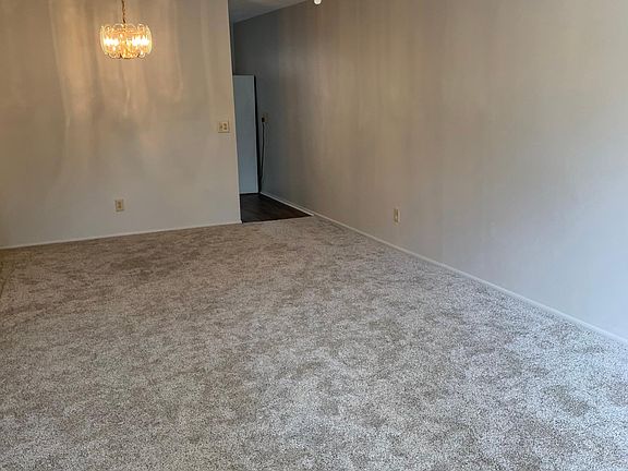 4th image of 2070 World Parkway Blvd APT 10