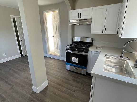 2nd image of 4068 Moody St #5