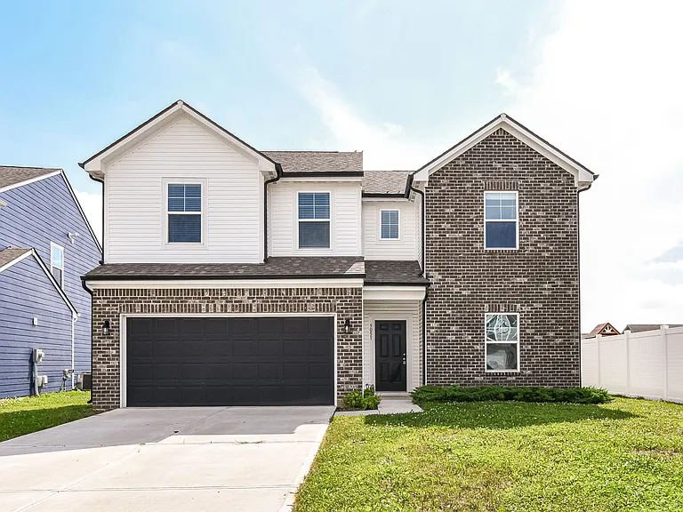 5051 Maywood Dr — Photo 1