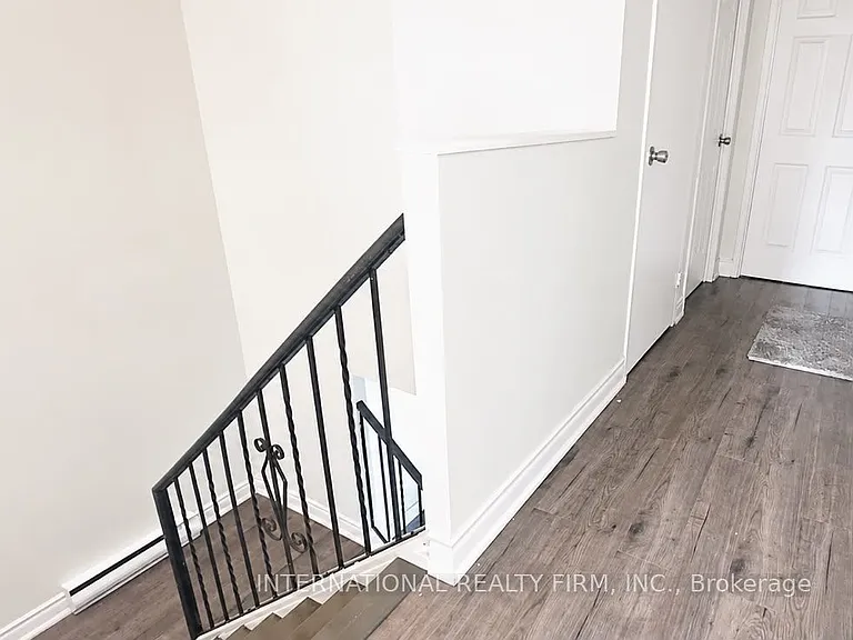 40 Sunny Glen Cres #308 — Photo 13