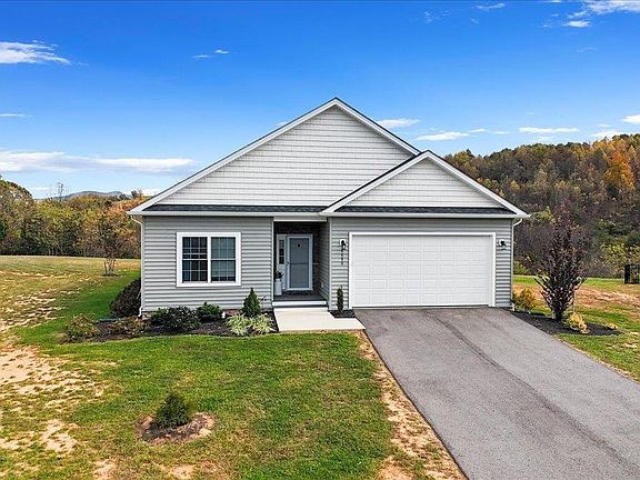 2nd image of 5590 New Pleasant Way