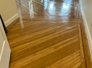 6119 Woodbine St #2L, Ridgewood, NY 11385