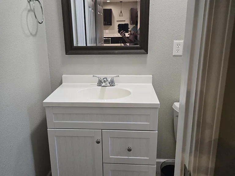 615 Luna Ct — Photo 36