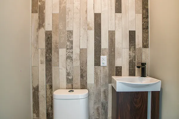 Rented by Joel Scharf, LREB | media 22