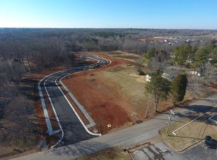 106 Willowbrook Dr, Florence, AL 35630