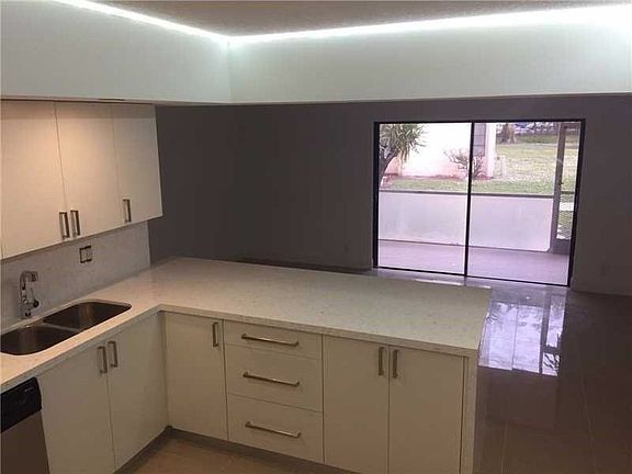 5th image of 3155 Coral Hills Dr #6