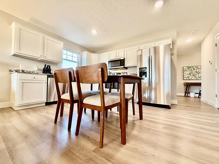 224 Taylor Dr — Photo 9
