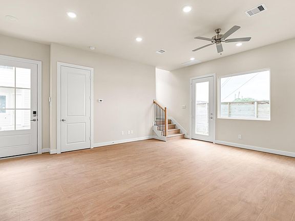 3rd image of 6521 Rena St