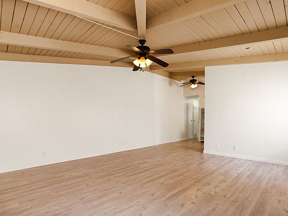 3rd image of 11571 Ohio Ave APT 4