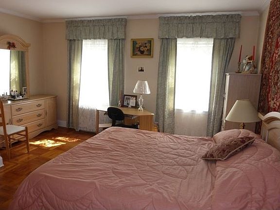 Large Master Bedroom!