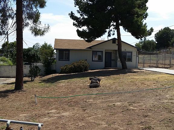 House and Front Yard from street view, Summer