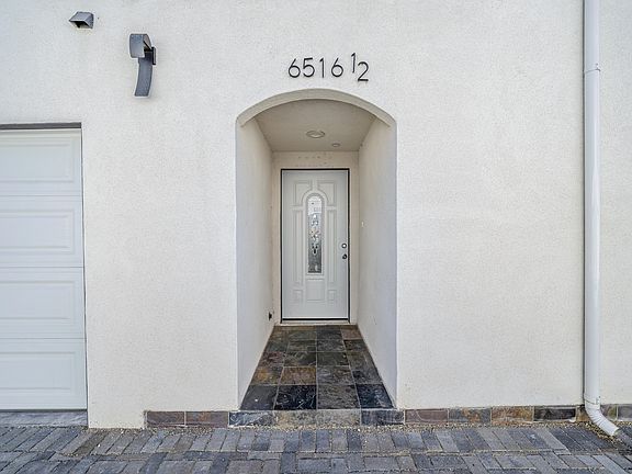 3rd image of 6516 Vineland Ave #6520