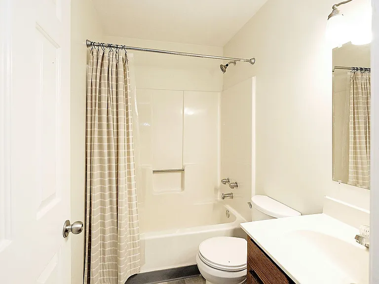 430 Wynridge Dr — Photo 11